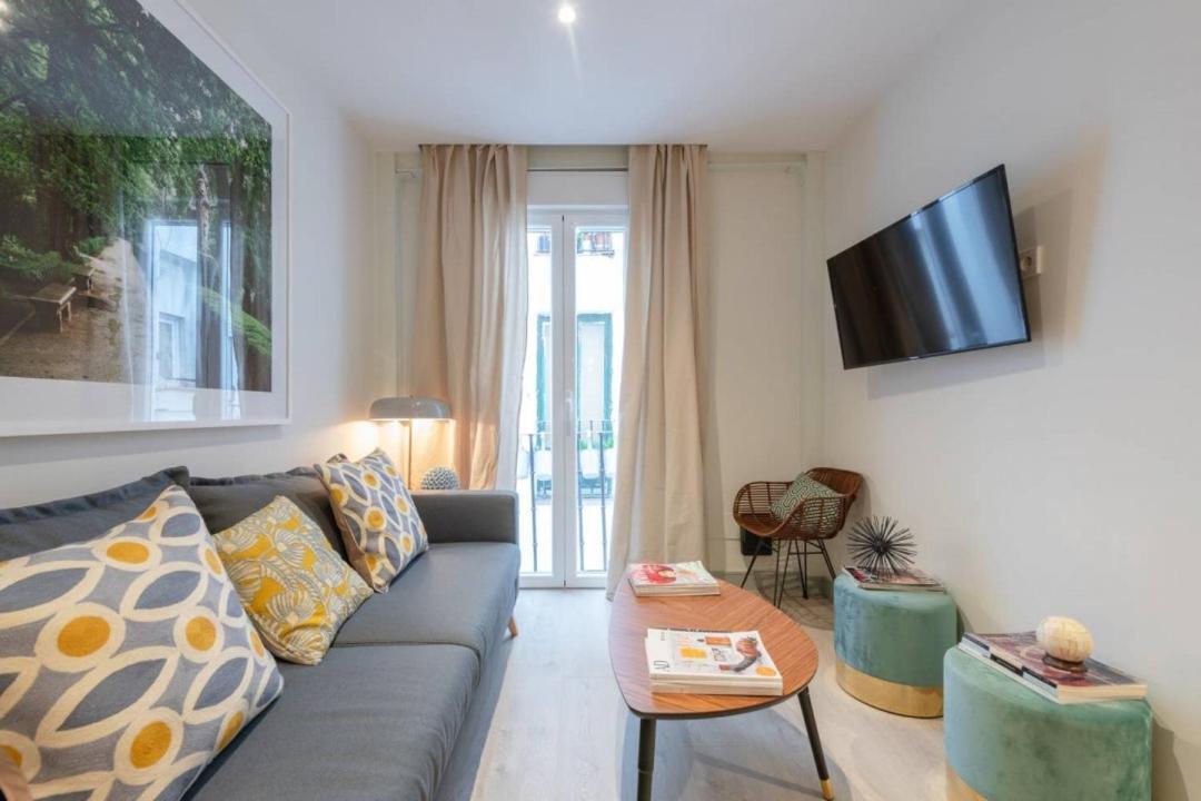 Sophisticated Brand New Flat Apartamento *
